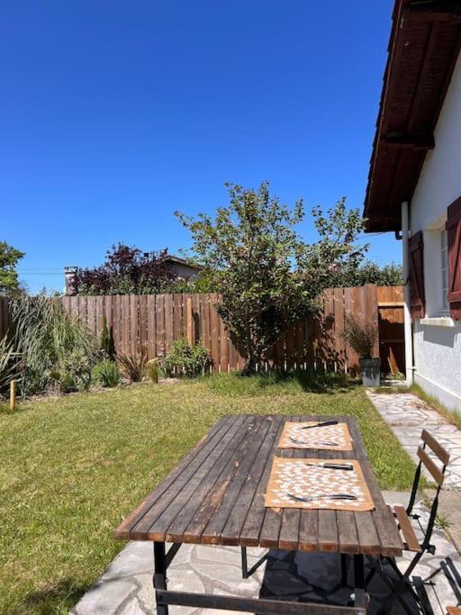 Agreable Maison Landaise Proche Du Lac ซองกีเนต์ ภายนอก รูปภาพ